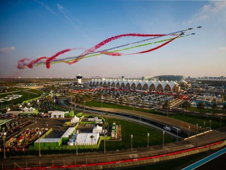 How to Get to Yas Marina Circuit for the Grand Prix from Dubai for Free