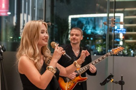 Vida Dubai Mall’s ‘The Vibe Collective’ Offers Unlimited Drinks and Downtown Views