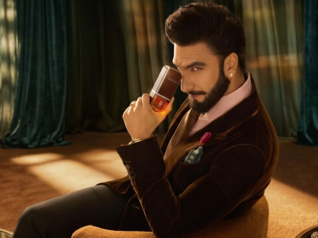 Ranveer Singh Just Popped Up At Ajmal Dubai Ajmal Dubai