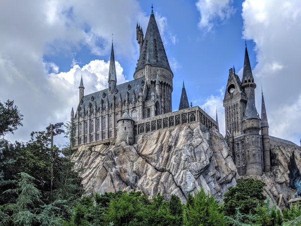 Harry Potter Land in Abu Dhabi to Feature Hogwarts Castle and Diagon Alley