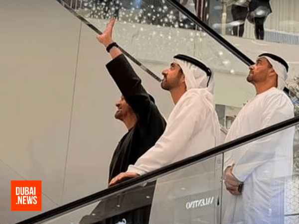 Watch: UAE Leaders Visit Dubai Mall, Greet Shoppers and Dine with Public